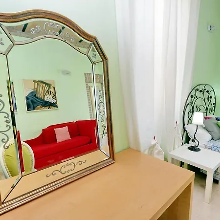 Vintage 4 Bedrooms 20' Colosseum 罗马