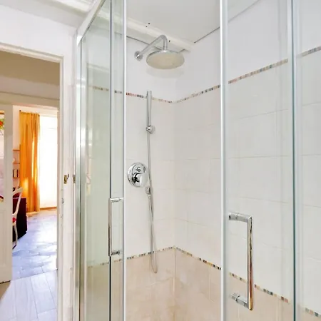 Large Flat 30min Colosseo Апартаменты Рим