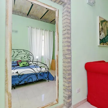 Large Flat 30min Colosseo *